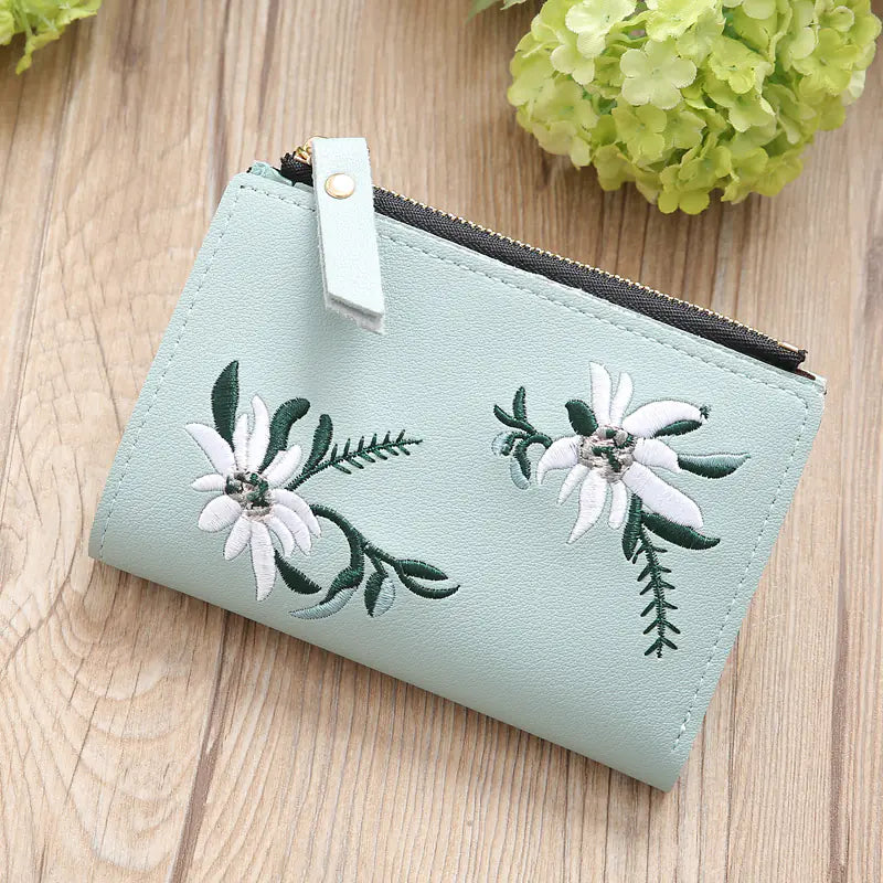 Embroidered Women's Zipper Purse